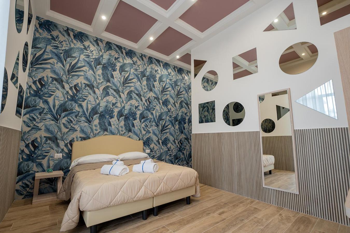 Cla.Pa H. Group - Dislocated Hospitality Hotel Наполи Екстериор снимка