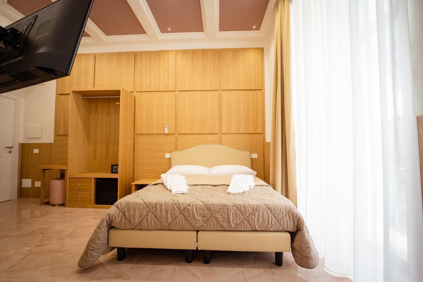 Cla.Pa H. Group - Dislocated Hospitality Hotel Наполи Екстериор снимка